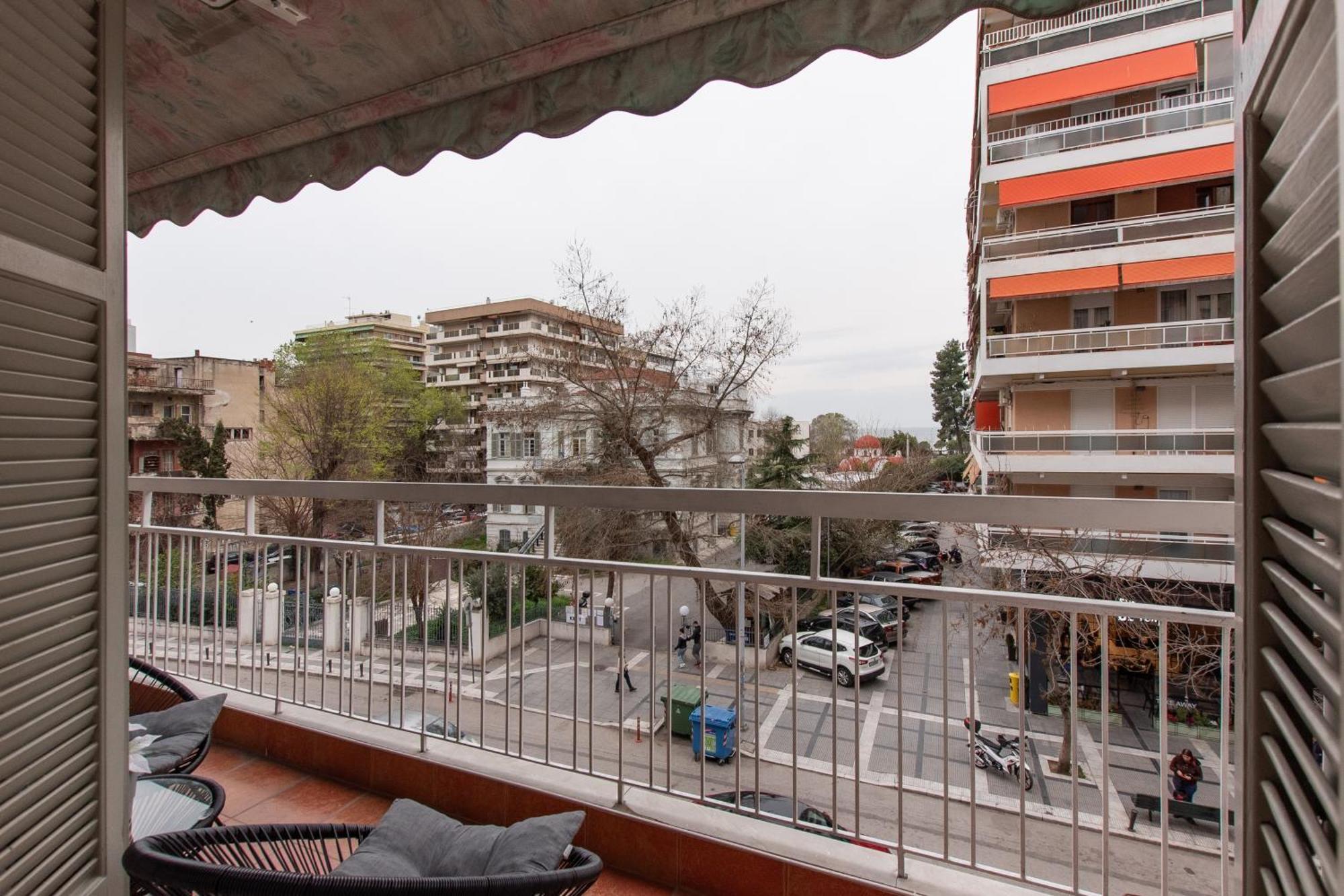 Houseloft Queen Olga Casa Thessaloniki Exterior photo